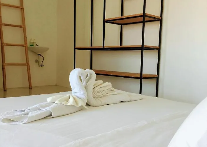 Pom Pom's Aparthotel